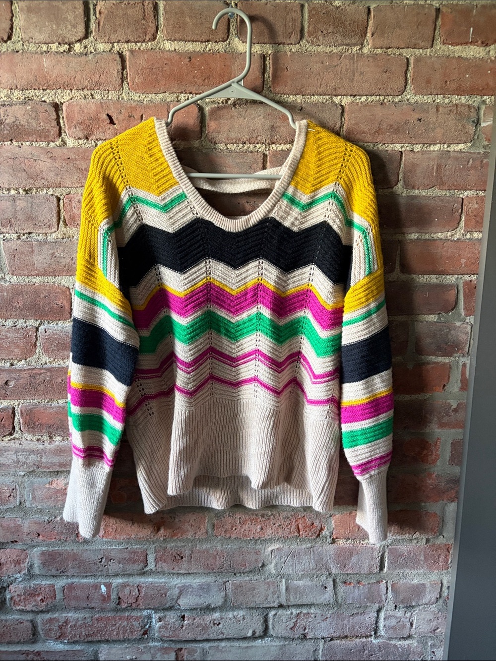 Crew Neck Chevron Stripe Sweater in Cream with Bright Accents size medium